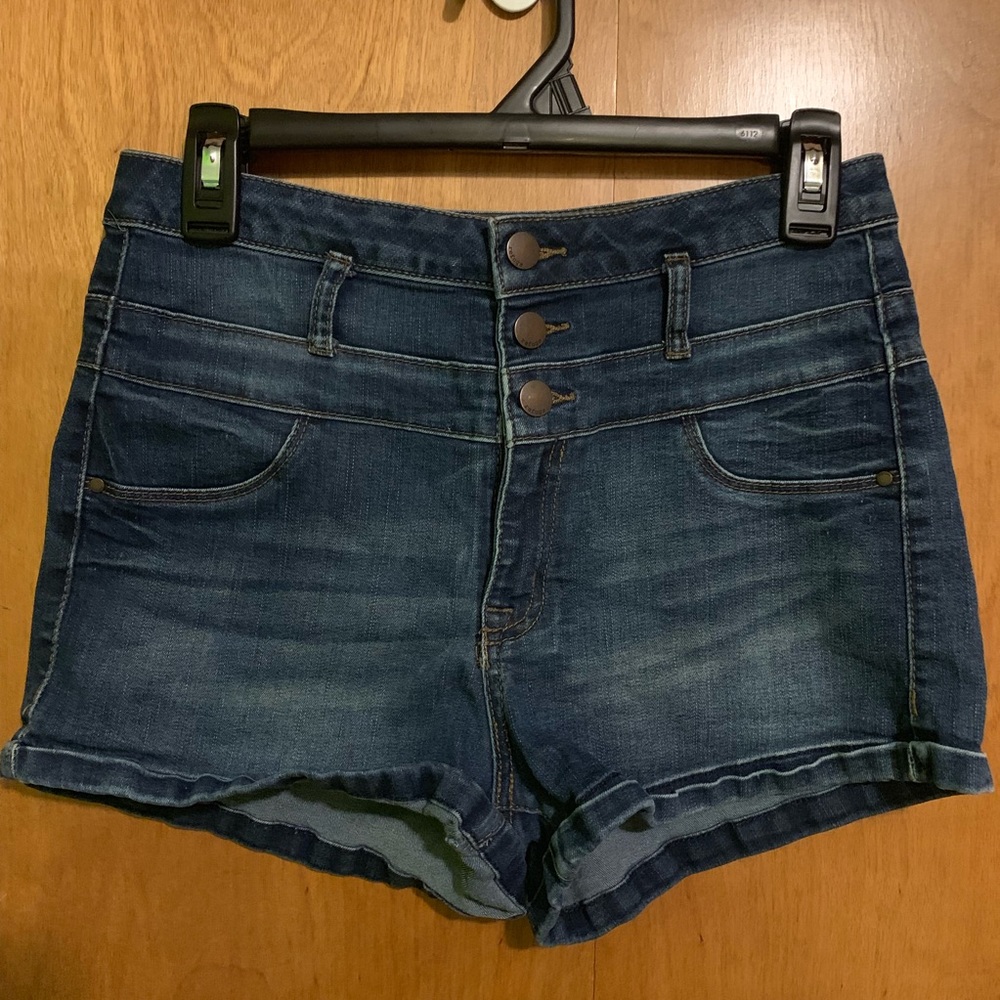 High Waisted Jean Short